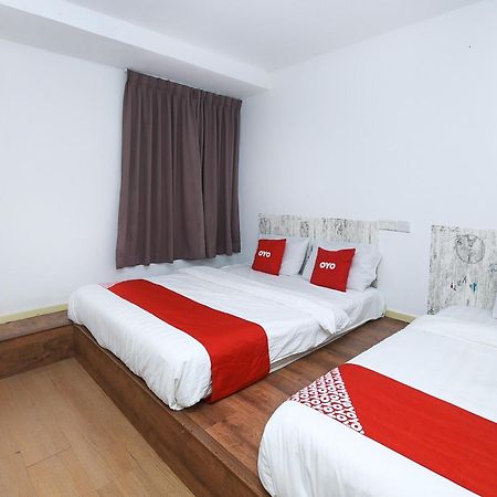 Oyo 90820 River Inn ミリ エクステリア 写真